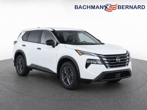 Used 2024 Nissan Rogue S AWD/4WD image 1
