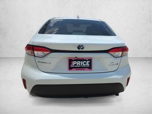 Certified 2024 Toyota Corolla LE FWD image 7