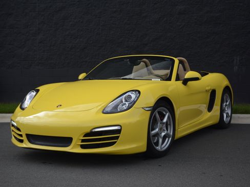 Used 2013 Porsche Boxster RWD image 34