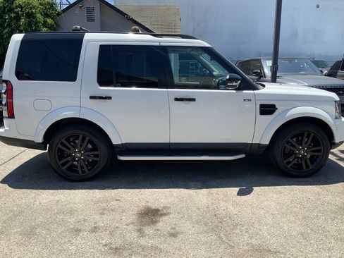 Used 2016 Land Rover LR4 HSE AWD/4WD image 2