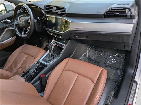 Used 2022 Audi Q3 2.0T Premium Plus image 23