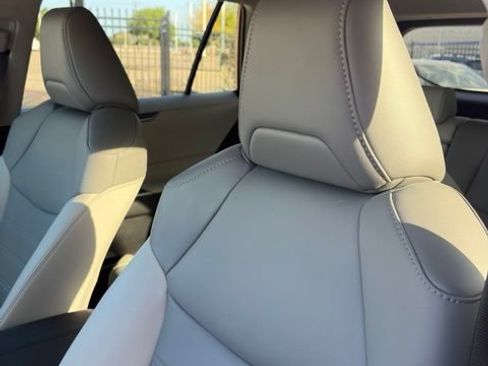 Used 2025 Toyota RAV4 XLE Premium w/ Weather Package FWD image 9