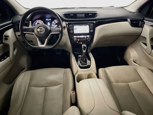 Used 2017 Nissan Rogue Sport SL FWD image 29