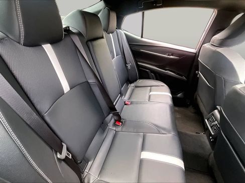 Used 2026 Toyota Camry SE w/ Convenience Package FWD image 19