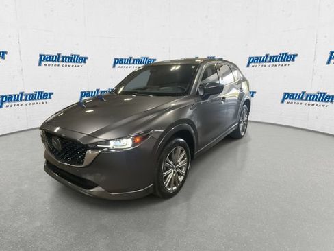 Used 2022 MAZDA CX-5 Signature AWD/4WD image 5