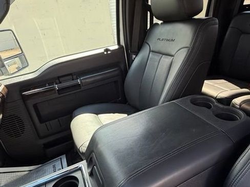 Used 2016 Ford F350 Platinum w/ Platinum Package AWD/4WD image 14