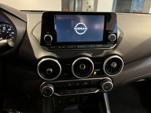 Used 2025 Nissan Sentra S image 18