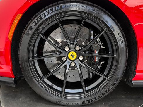Used 2023 Ferrari 812 GTS RWD image 9