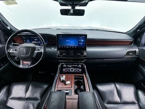 Used 2022 Lincoln Navigator L Reserve AWD/4WD image 4