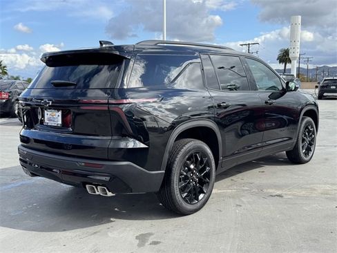 New 2026 Chevrolet Traverse LT w/ Midnight/Sport Edition image 5
