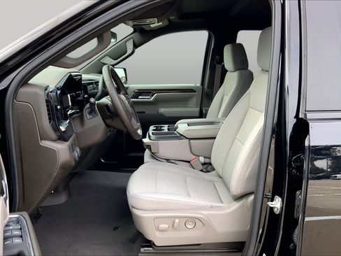 Certified 2025 Chevrolet Silverado 1500 LT w/ Texas Edition Plus RWD image 8