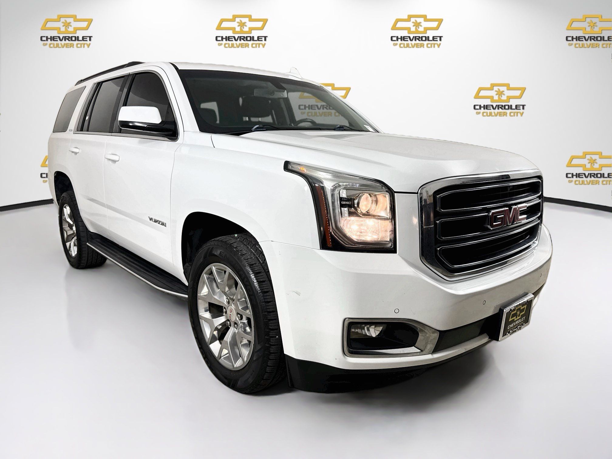 Used 2019 GMC Yukon SLE w/ SLE Value Package RWD image 1