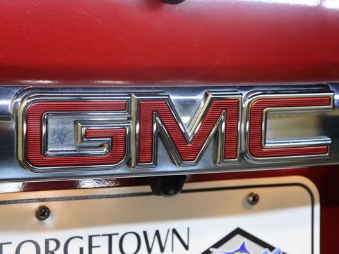 Used 2019 GMC Acadia Denali w/ Technology Package FWD image 20