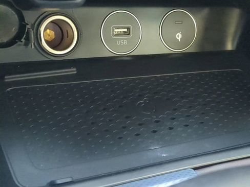 Used 2022 Genesis G70 2.0T w/ Prestige Package image 22