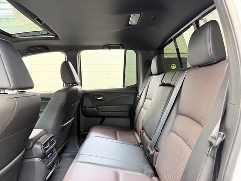 Used 2025 Honda Ridgeline Black Edition image 24