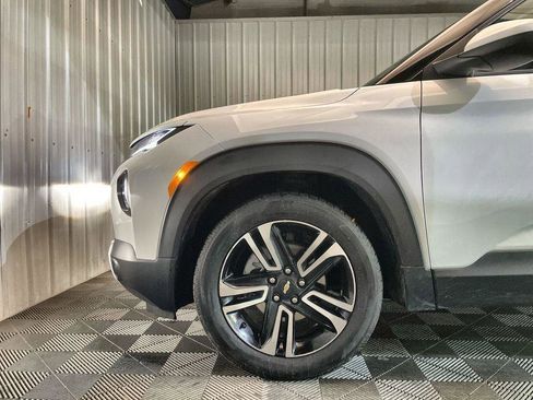 Used 2023 Chevrolet TrailBlazer LT image 30