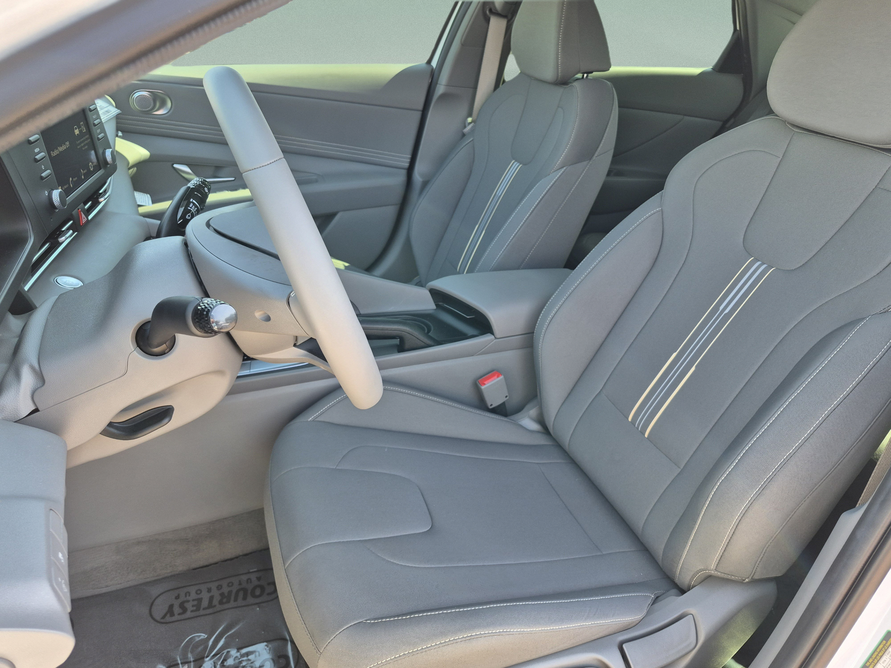 Certified 2026 Hyundai Elantra Sport FWD image 18