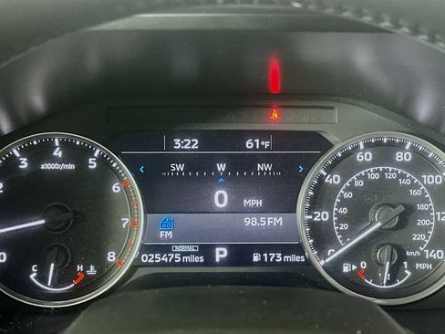 Used 2024 Mitsubishi Outlander SE image 19