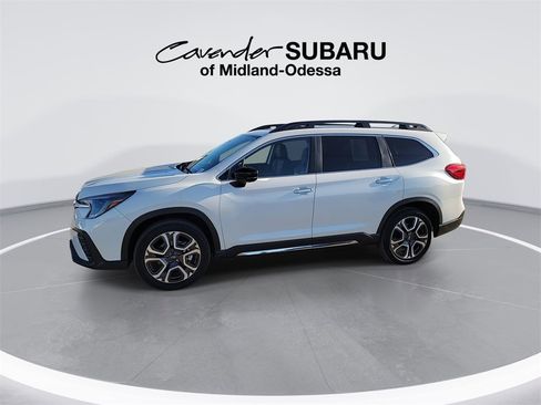 Used 2025 Subaru Ascent Touring image 5