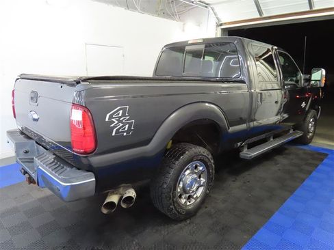 Used 2013 Ford F350 Lariat w/ Chrome Pkg image 15