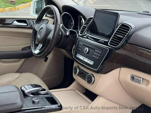 Used 2018 Mercedes-Benz GLE 350 image 38
