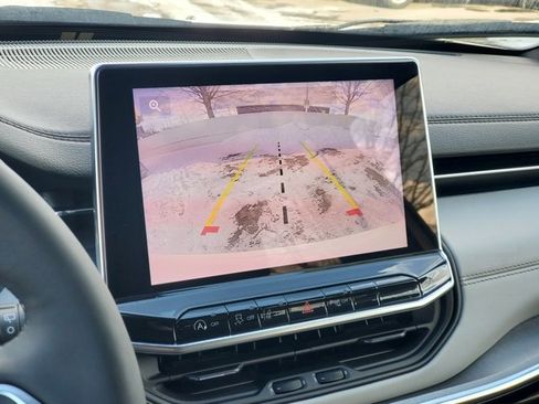 Certified 2023 Jeep Compass Limited image 19