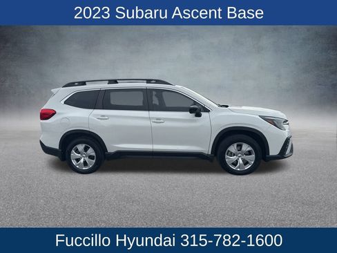 Used 2023 Subaru Ascent Base image 4