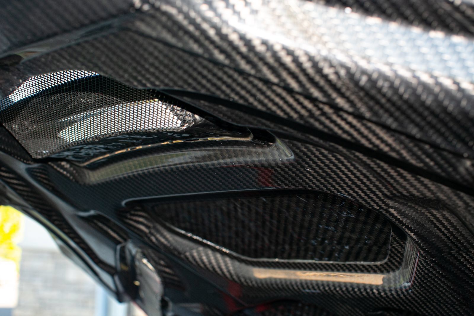 Used 2020 Ferrari 812 Superfast RWD image 50