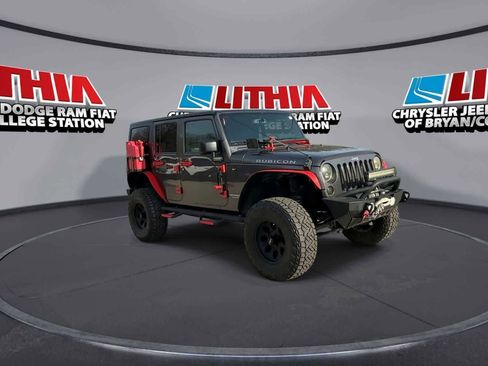 Used 2016 Jeep Wrangler Unlimited Rubicon w/ Connectivity Group image 2