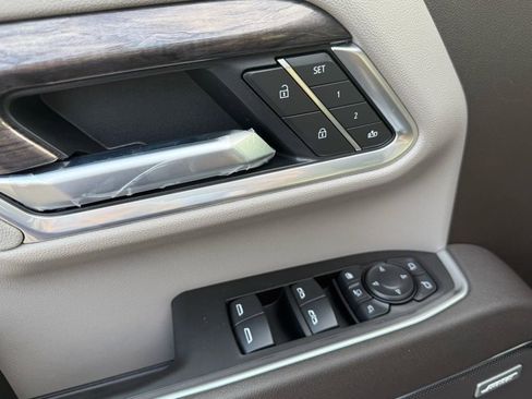 New 2026 Chevrolet Silverado 2500 LTZ w/ LTZ Convenience Package AWD/4WD image 9