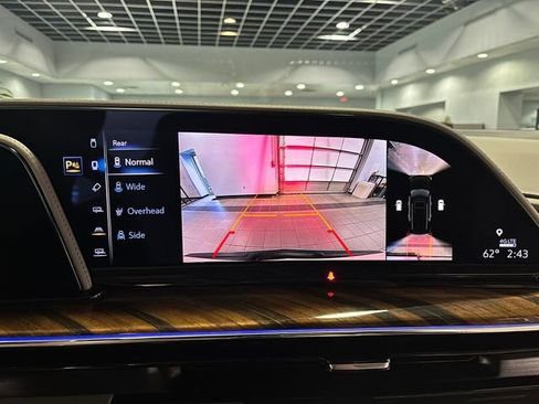 Used 2024 Cadillac Escalade ESV Sport Platinum w/ LPO, Floor Liner Package image 22