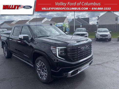 Used 2023 GMC Sierra 1500 Denali Ultimate AWD/4WD image 1