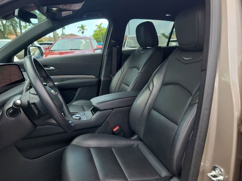 Certified 2025 Cadillac XT4 Premium Luxury FWD image 20