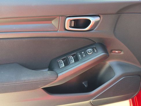 Used 2024 Honda Civic Sport image 13