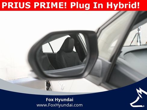 Used 2021 Toyota Prius Prime Limited w/ Carpet Mat Package (TMS) image 24