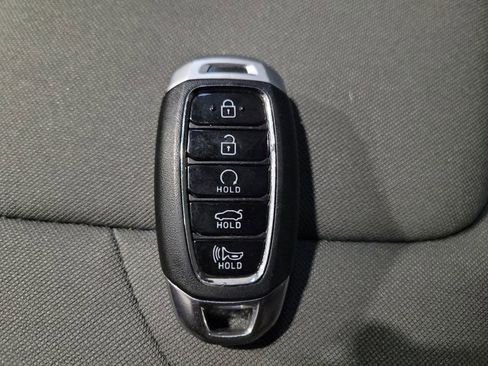 Used 2023 Hyundai Elantra SEL image 32