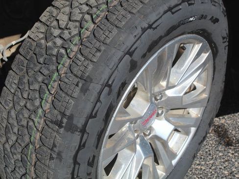 Used 2023 GMC Sierra 1500 Denali w/ Technology Package image 13