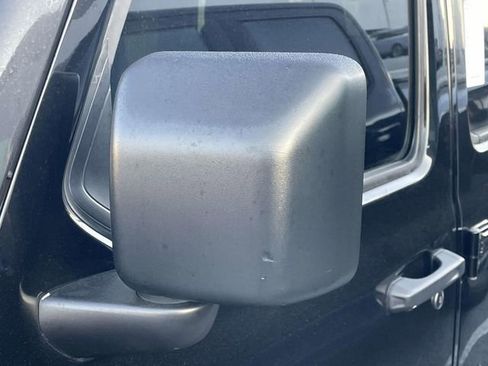 Used 2023 Jeep Gladiator Sport image 6