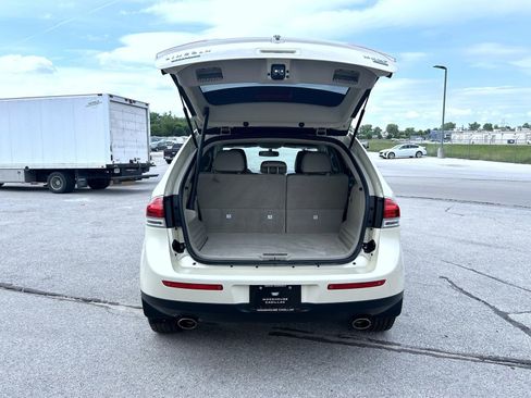 Used 2015 Lincoln MKX AWD w/ Equipment Group 101A image 21