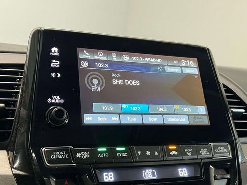 Used 2023 Honda Odyssey Touring image 28