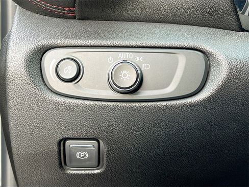 Used 2024 Chevrolet Blazer RS w/ Driver Confidence II Package image 10