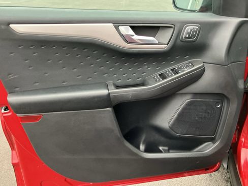 Used 2020 Ford Escape SEL image 14