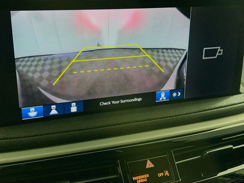 Used 2025 Acura MDX FWD image 21