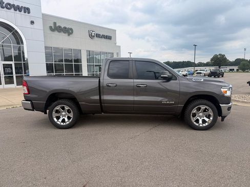 Used 2020 RAM 1500 Big Horn AWD/4WD image 2