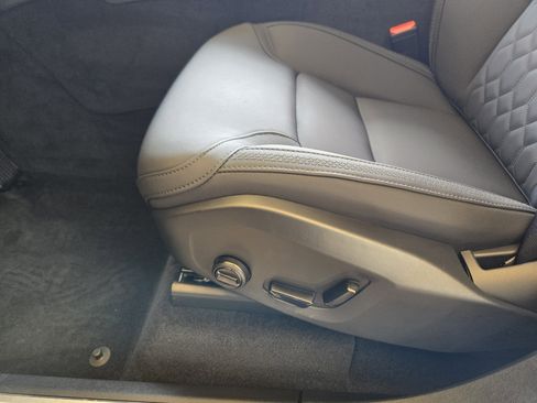 Used 2025 Volvo XC90 T8 Plus w/ Protection Package Premier image 31