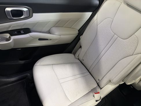 Used 2023 Kia Sorento SX Prestige w/ Panoramic Sunroof Package AWD/4WD image 12