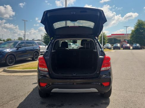 Used 2019 Chevrolet Trax LT w/ LT Convenience Package FWD image 14