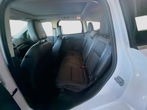 Used 2019 Ford Escape Titanium image 23