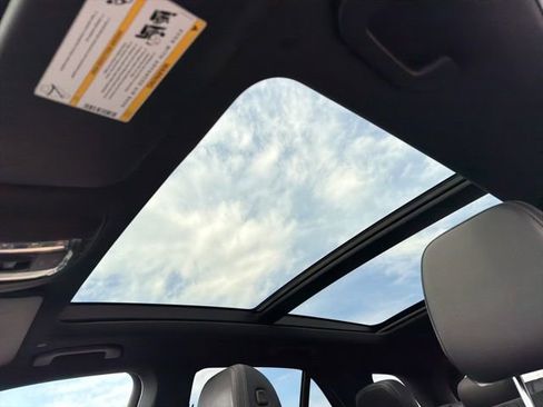 Used 2021 Mercedes-Benz GLE 350 4MATIC image 52