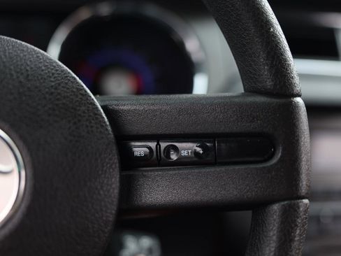 Used 2010 Ford Mustang V6 CONVERTIBLE 2DR COUPE image 26